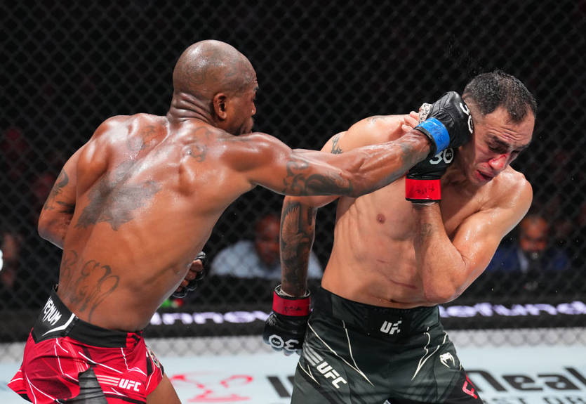 Фергюсон програв за кілька секунд до завершення бою на UFC 291 Фергюсон програв за кілька секунд до завершення бою на UFC 291