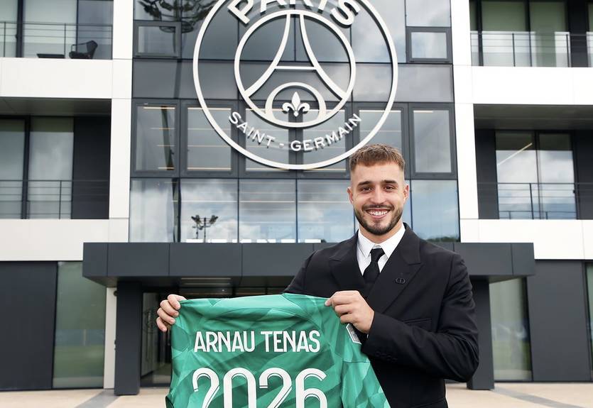 ПСЖ оголосив про підписання голкіпера Барселони