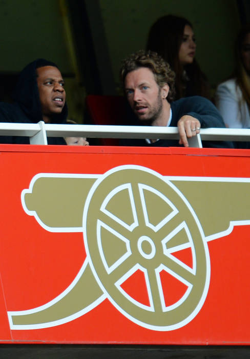 Jay-Z и Крис Мартин (Coldplay) на матче Арсенал - Манчестер Юнайтед в апреле 2013 года