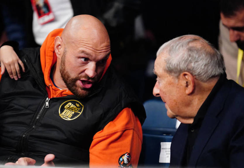 "Це може бути трохи небезпечно": Промоутер Ф'юрі оцінив бій із Нганну