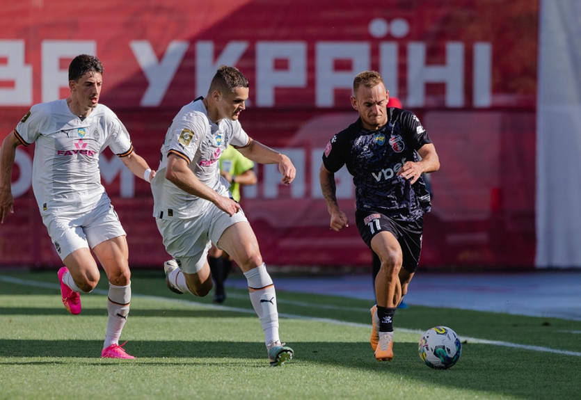 Шахтар у меншості втратив перемогу над Вересом Шахтар у меншості втратив перемогу над Вересом