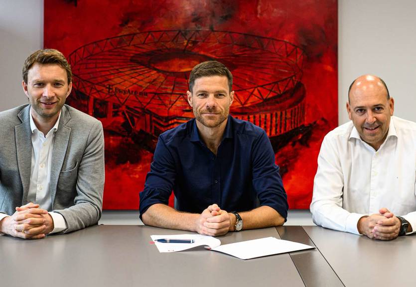 Байер и Хаби Алонсо продлили свое сотрудничество Байер и Хаби Алонсо продлили свое сотрудничество