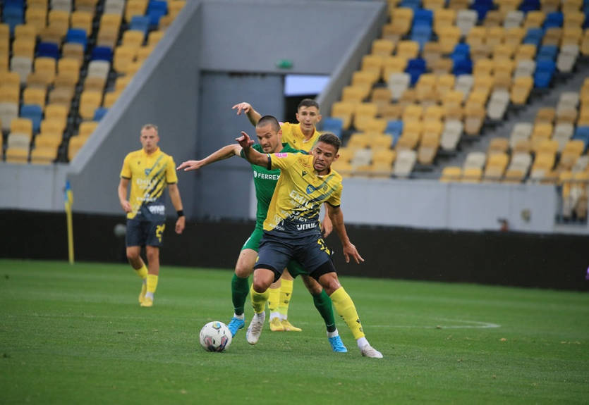 Рух - Ворскла 4:1 відео голів і найкращих моментів матчу УПЛ