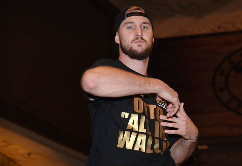 "Нельзя сбрасывать со счетов": Валлин сделал прогноз на бой Усик - Дюбуа