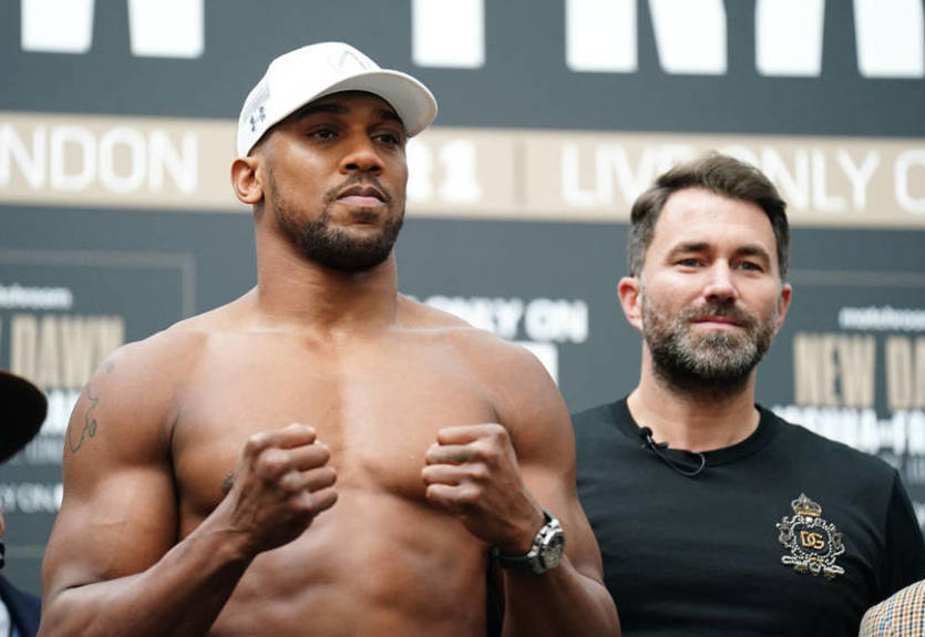 "Стає вразливим, коли пропускає": Промоутер Джошуа зробив прогноз на бій з Геленіусом "Стає вразливим, коли пропускає": Промоутер Джошуа зробив прогноз на бій з Геленіусом