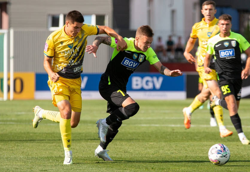 Полісся несподівано поступилося Руху на останніх хвилинах