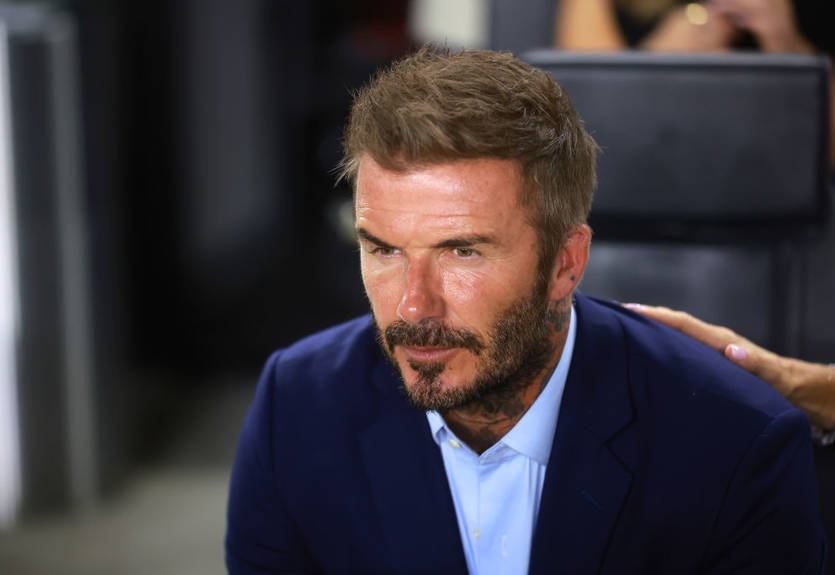 Бекхэм выложил фото, как отдыхает в компании легенд Бекхэм выложил фото, как отдыхает в компании легенд