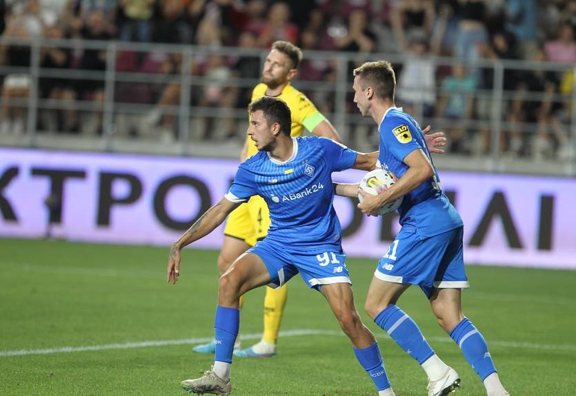 Динамо - Арис: видео голов и обзор матча Лиги конференций