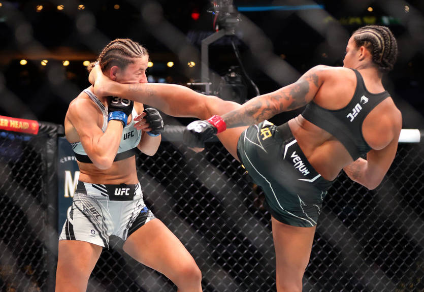 Українка Мороз програла Сілві в рамках UFC 292