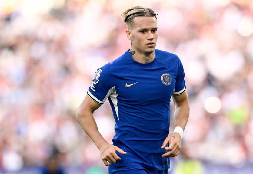 Мудрик не зумів допомогти Челсі уникнути поразки від Вест Гема, який грав у меншості