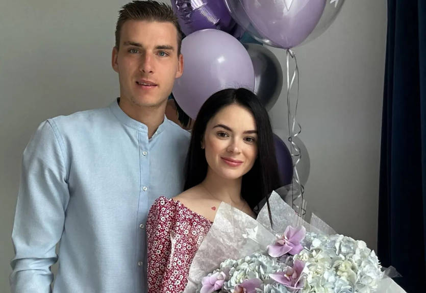 Андрій Лунін із дружиною / instagram.com/lunin_andrey