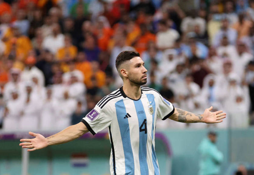 Аутсайдер АПЛ близький до підписання чемпіона світу