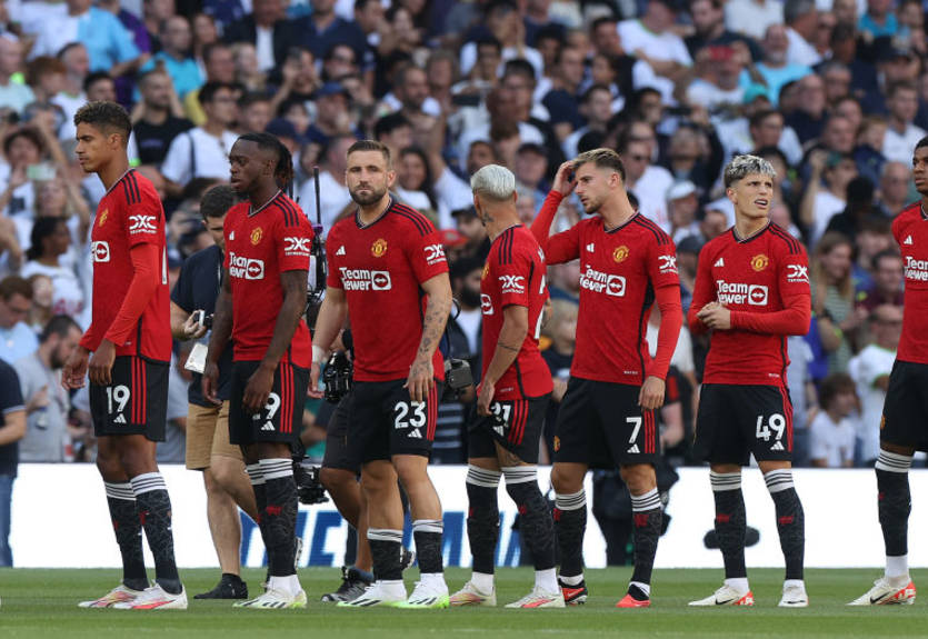 Манчестер Юнайтед хоче до кінця трансферного вікна посилити дві позиції Манчестер Юнайтед хоче до кінця трансферного вікна посилити дві позиції