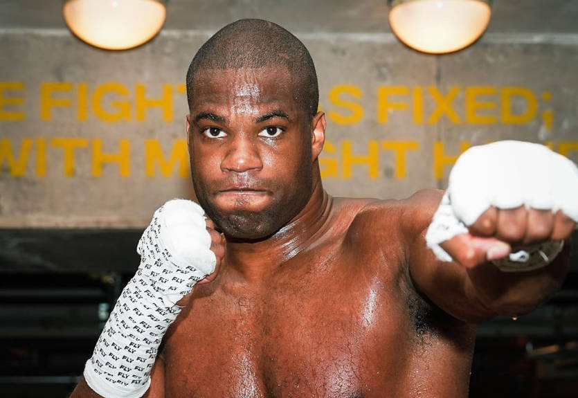 "У мене дещо є": Дюбуа готує сюрприз Усику