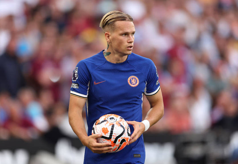 Мудрик пропустил тренировку Челси Мудрик пропустил тренировку Челси