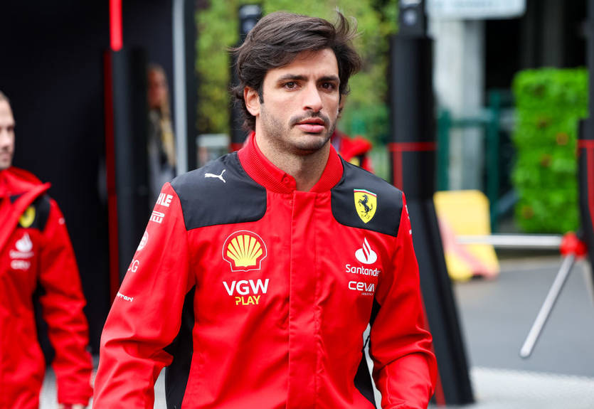 Керівник Феррарі розповів, коли варто очікувати на продовження контракту з Сайнсом