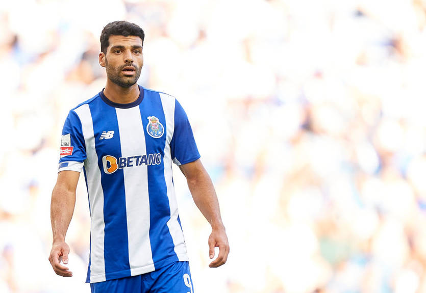 Мілан відновив інтерес до форварда Порту