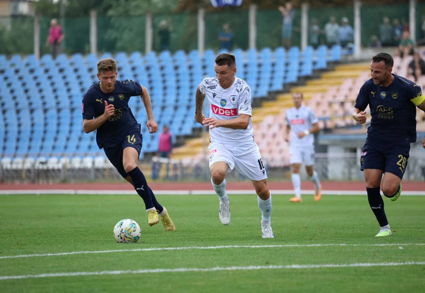 Металлист 1925 добыл вторую подряд победу в УПЛ, обыграв на выезде ЛНЗ