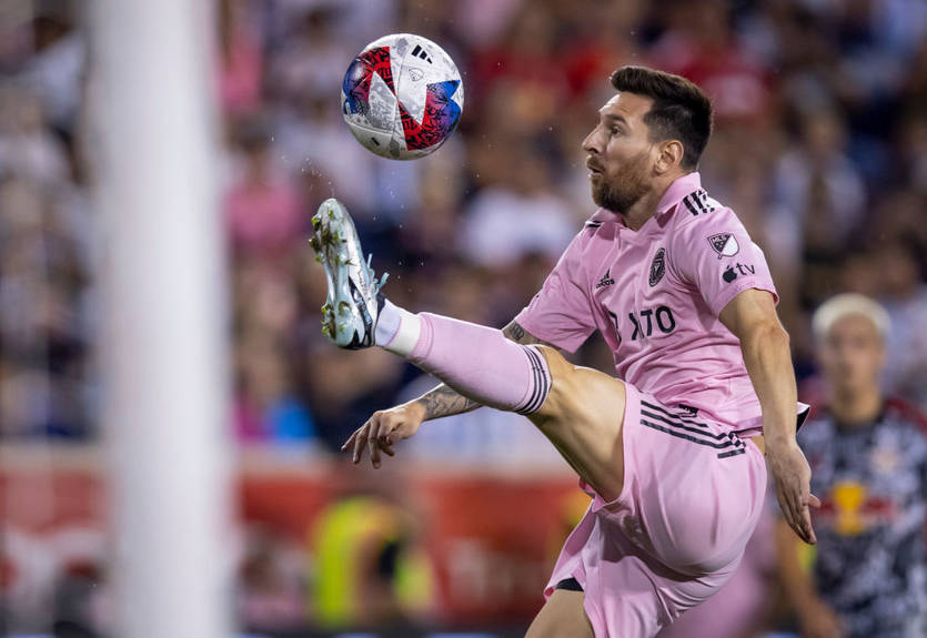 Гол и победа: Месси успешно дебютировал в МЛС и помог Интер Майами подняться с последнего места Гол и победа: Месси успешно дебютировал в МЛС и помог Интер Майами подняться с последнего места