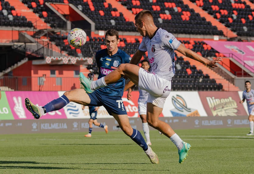 Верес в большинстве обыграл Черноморец