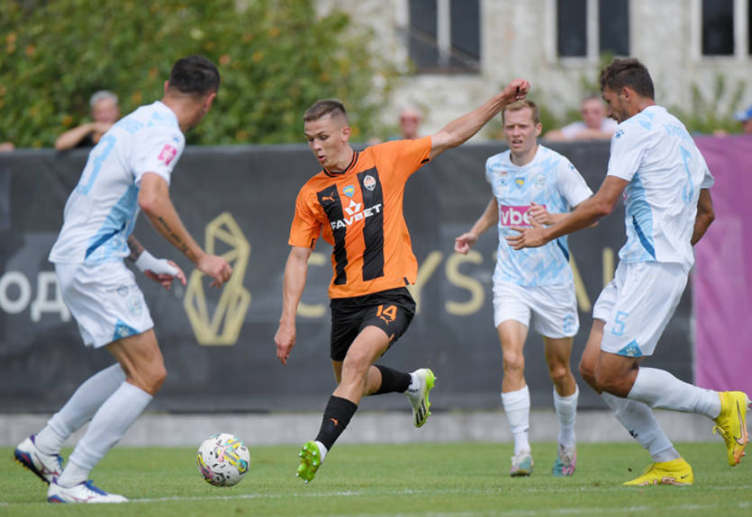 Шахтар здобув розгромну перемогу над Минаєм