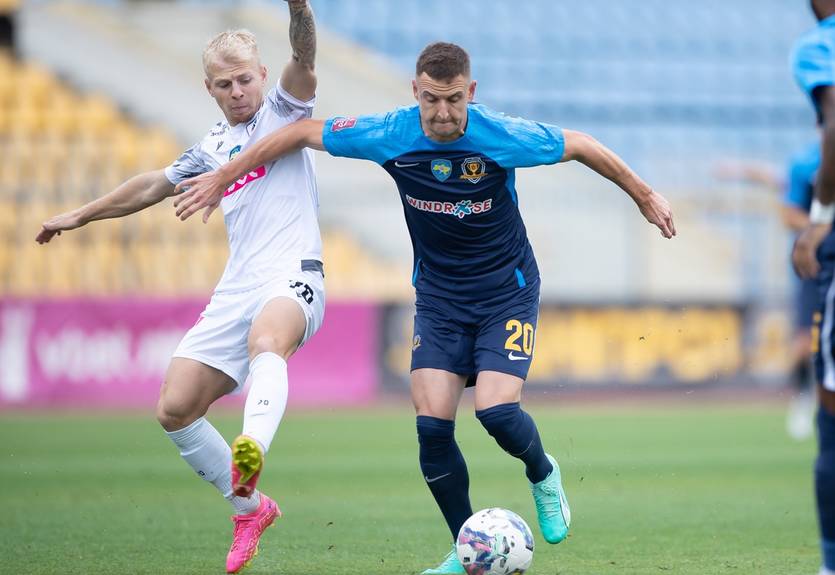 Ворота на замке: Днепр-1 не сумел обыграть ЛНЗ Ворота на замке: Днепр-1 не сумел обыграть ЛНЗ