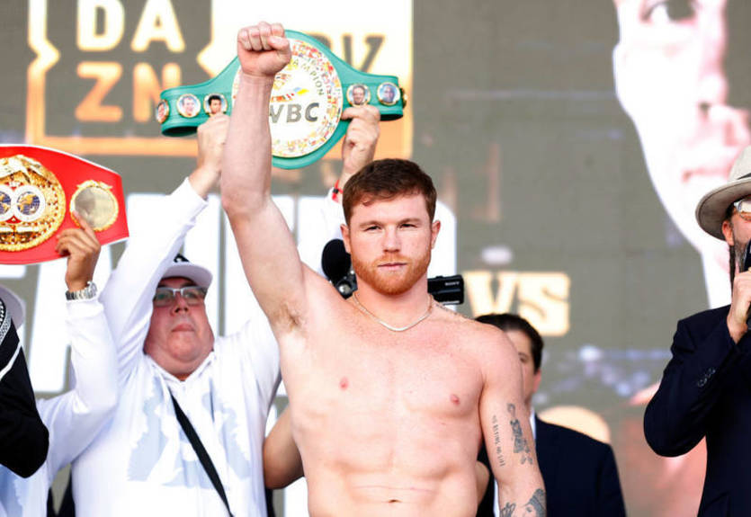 "Победил лишь одного бойца": Альварес унизил Кроуфорда