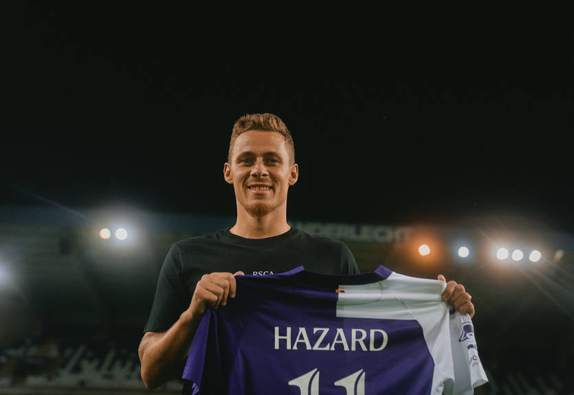 Андерлехт оголосив про трансфер Азара