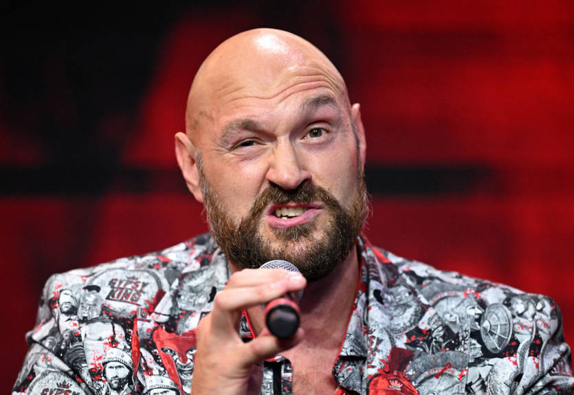 Ф'юрі - про Усика в бою з Дюбуа: Маленький засранець Усик шахраював Ф'юрі - про Усика в бою з Дюбуа: Маленький засранець Усик шахраював