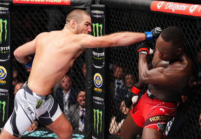 Адесанья потерпел сенсационное поражение и потерял чемпионский пояс