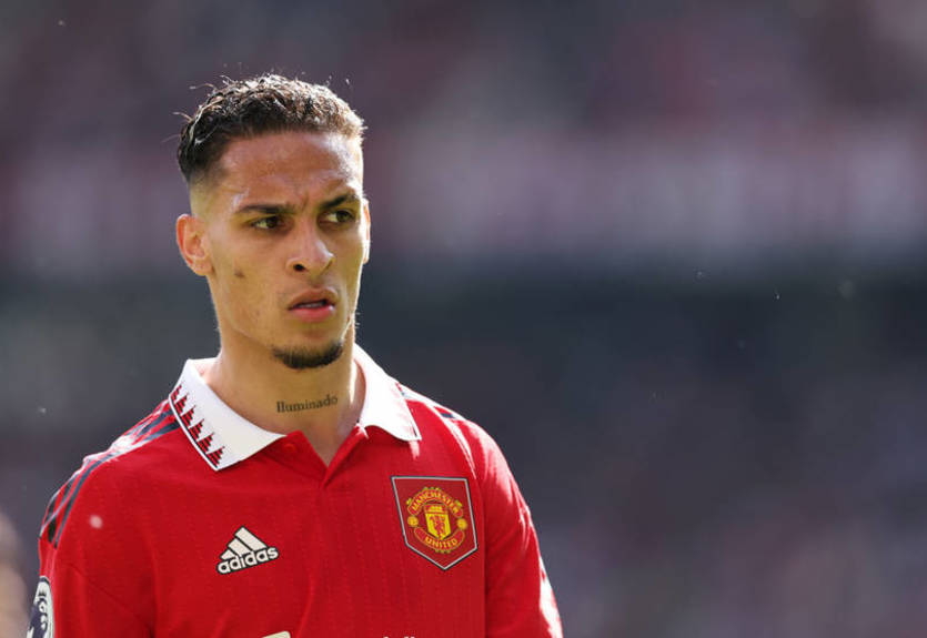 Антоні: Моя мама завжди каже мені, що каміння кидають у дерево, яке дає плоди Антоні: Моя мама завжди каже мені, що каміння кидають у дерево, яке дає плоди