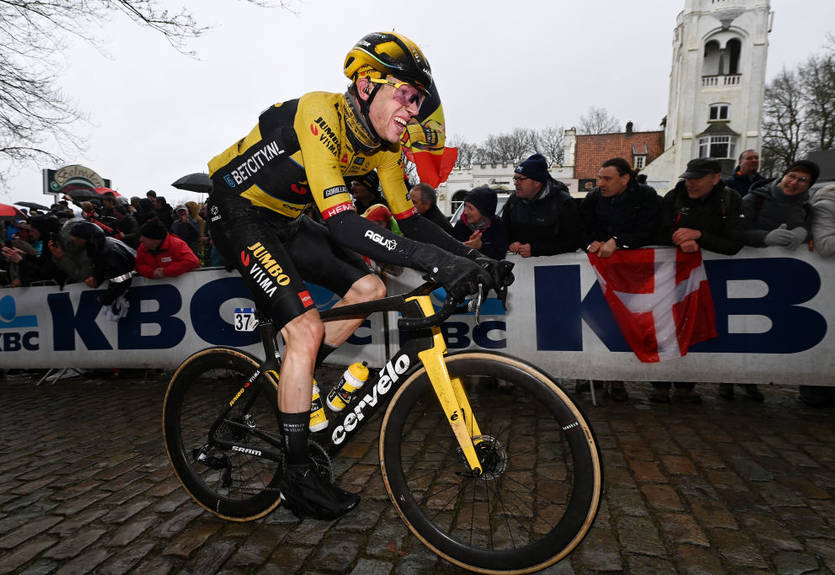 Бельгійський велогонщик потрапив у ДТП через серцевий напад