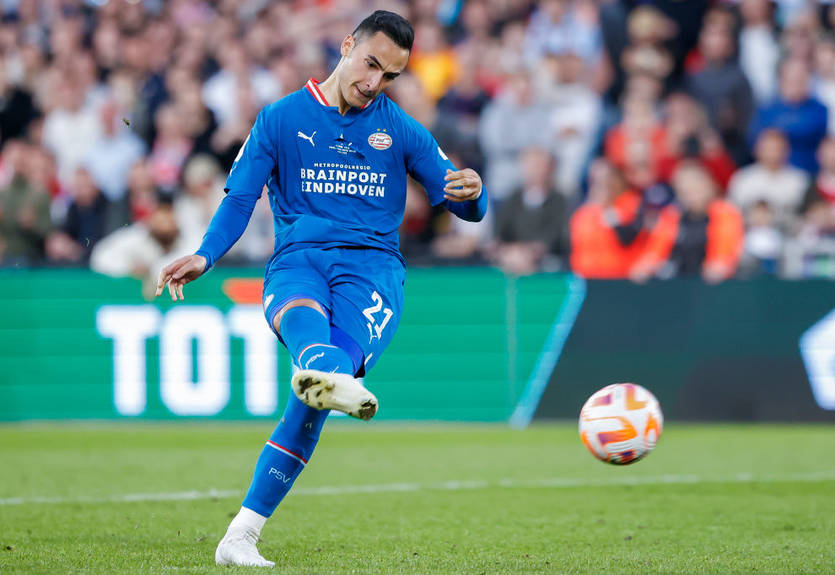 Манчестер Юнайтед отказался от подписания экс-вингера ПСВ