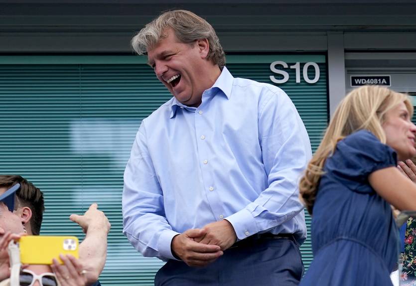 Владельцы Челси хотят приобрести родной клуб Роналду