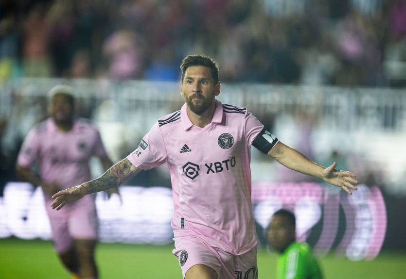 Фанаты высмеяли Месси за рекламу "худшей пиццы в мире" Фанаты высмеяли Месси за рекламу "худшей пиццы в мире"