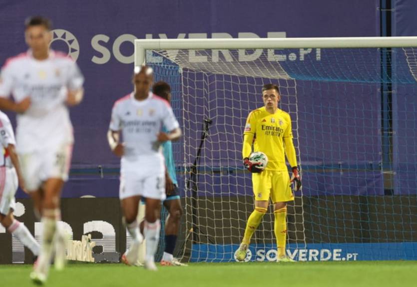 Трубин дебютировал за Бенфику и пропустил с пенальти: обзор матча чемпионата Португалии Трубин дебютировал за Бенфику и пропустил с пенальти: обзор матча чемпионата Португалии