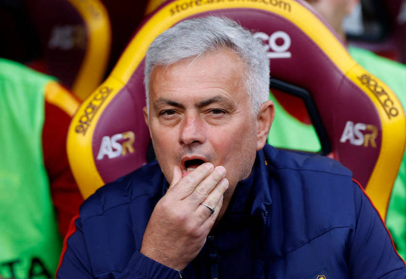 Моуринью: Мне жаль Эмполи Моуринью: Мне жаль Эмполи