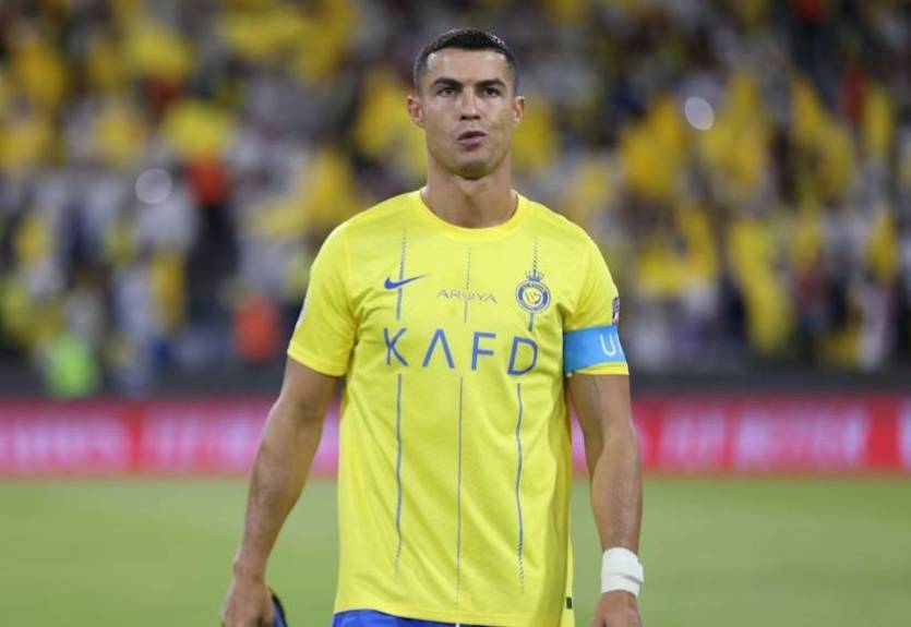 Дайте поспати: Роналду комічно звернувся до іранських фанатів, які влаштували шоу біля готелю Ан-Насра