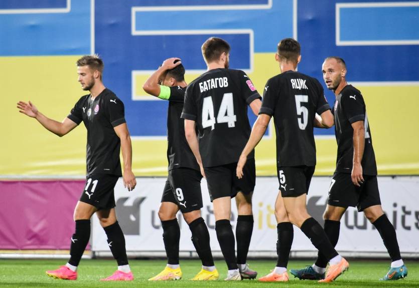 Днепр-1 - Заря: онлайн-трансляция матча чемпионата Украины