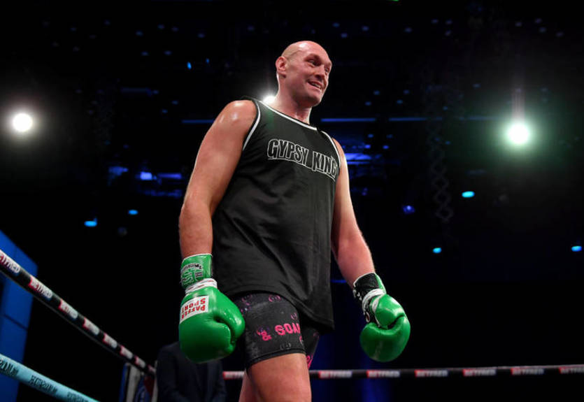 Бывший спарринг-партнер Усика помогает Фьюри готовиться к бою с Нганну Бывший спарринг-партнер Усика помогает Фьюри готовиться к бою с Нганну