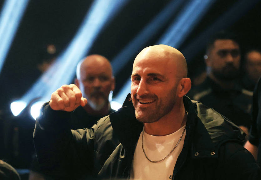 Волкановські назвав дату повернення в октагон