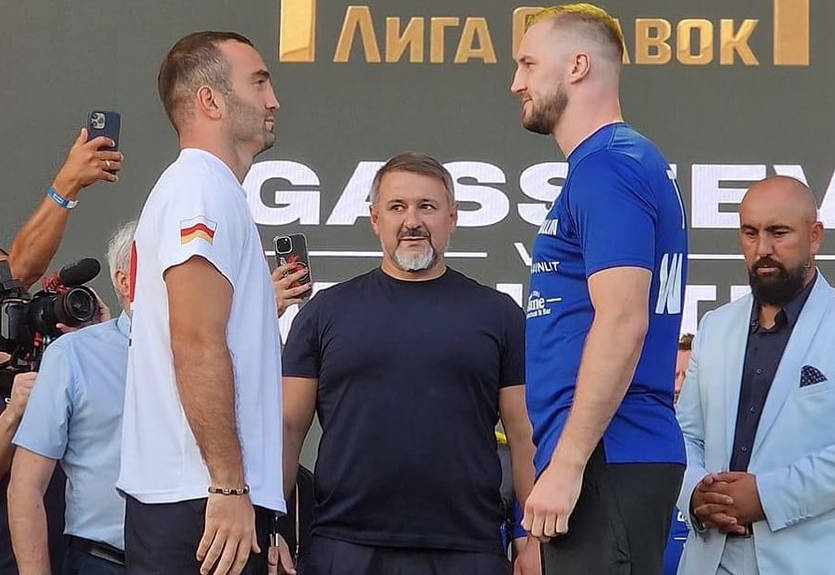 Шведский супертяжеловес отказался пожимать руку известному россиянину на взвешивании