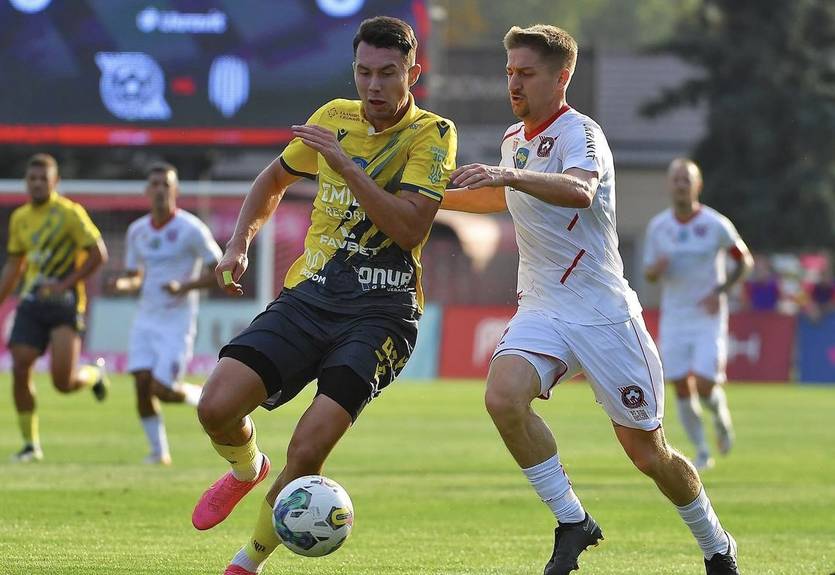 Рух не дозволив Кривбасу очолити турнірну таблицю УПЛ (01.10.23)