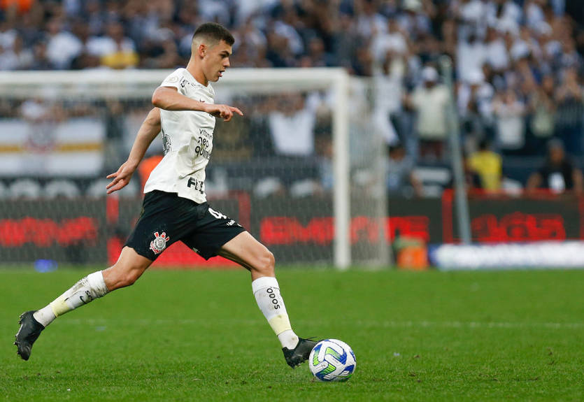 Барселоне интересен талантливый бразильский полузащитник