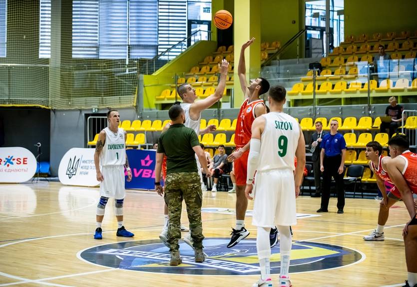 Украинская Суперлига: Онлайн-трансляция матча Старый Луцк - Днепр