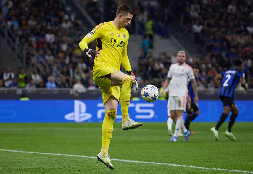 Трубин - герой подборки лучших вратарских сейвов прошедших матчей Лиги чемпионов