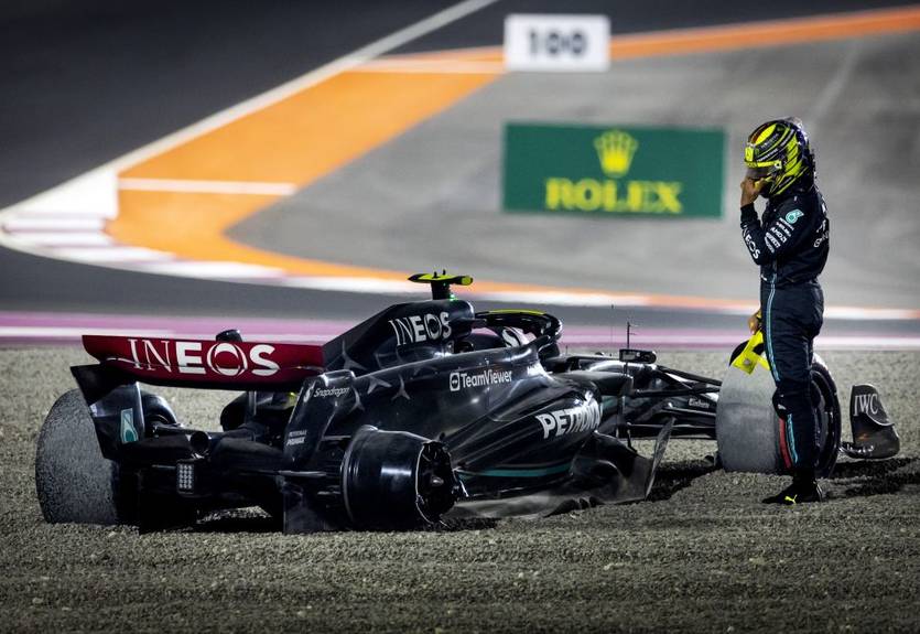 ФІА покарала Гемілтона за інцидент під час Гран-прі Катару
