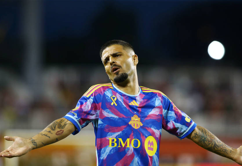 Легенда Наполи хочет вернуться в Серию А Легенда Наполи хочет вернуться в Серию А