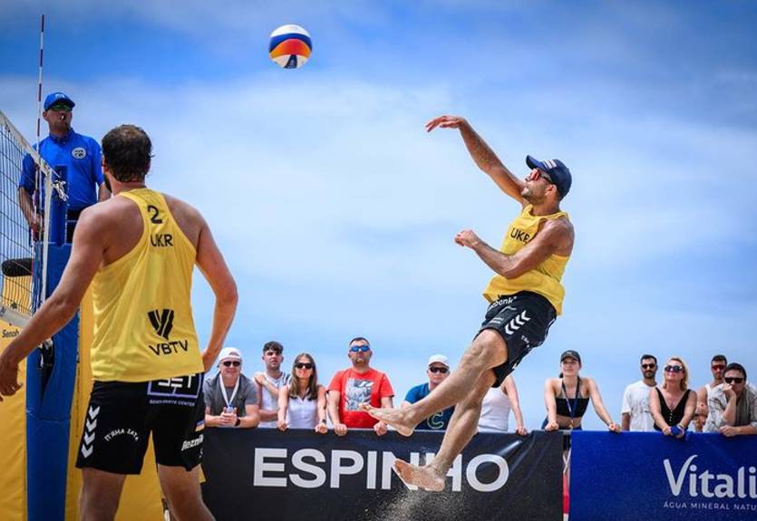 Резник и Попов проиграли бывшему игроку НБА в третьем матче ЧМ-2023 по волейболу