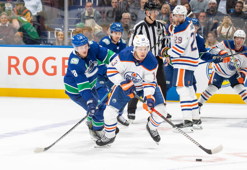 НХЛ: Ванкувер розбив Едмонтон, гольова перестрілка Торонто та Монреаля
